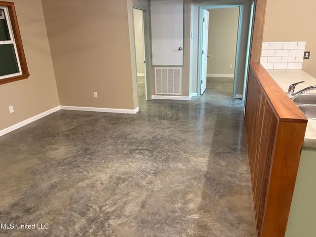 $196,000 | 1016 L A Brister Road, Summit, MS 39666