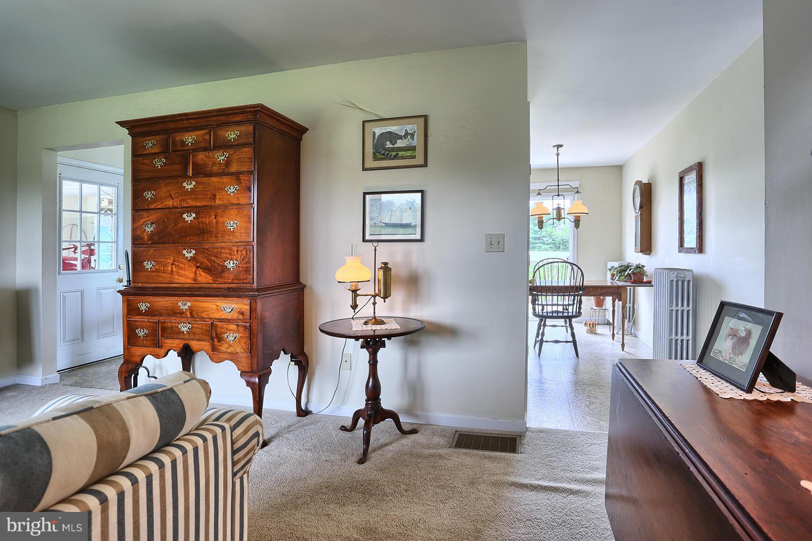 211 Running Pump Road Newville, PA 17241 - Photo 7 of 28 Interior (General)