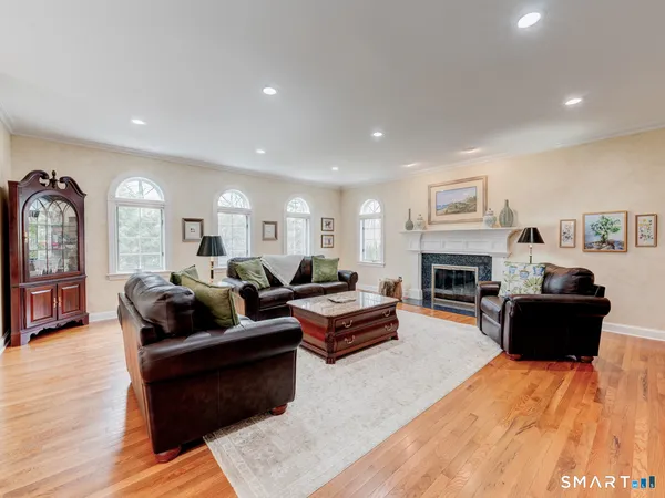 $850,000 | 61 Westview Terrace, Farmington, CT 06085