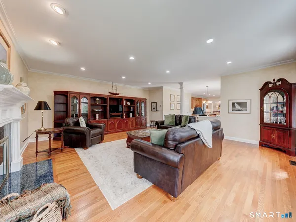 $850,000 | 61 Westview Terrace, Farmington, CT 06085