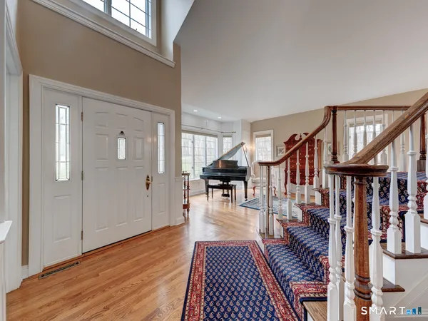 $850,000 | 61 Westview Terrace, Farmington, CT 06085