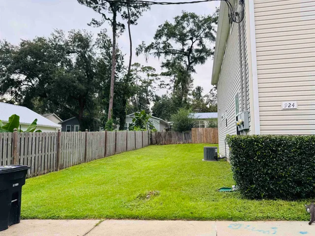 $1,600 | 924 Ashburn Drive, Unit 1, Tallahassee, FL 32301