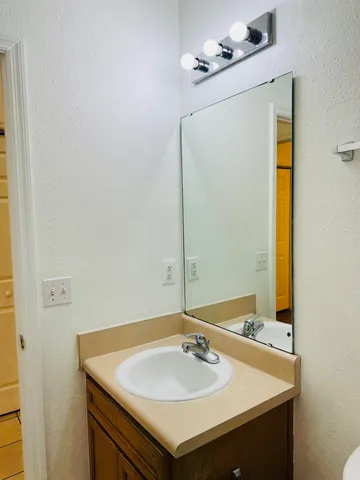 $1,600 | 924 Ashburn Drive, Unit 1, Tallahassee, FL 32301