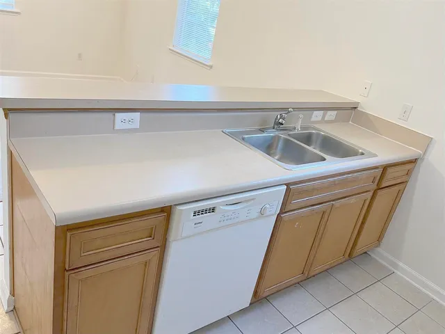 $1,600 | 924 Ashburn Drive, Unit 1, Tallahassee, FL 32301