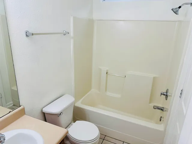 $1,600 | 924 Ashburn Drive, Unit 1, Tallahassee, FL 32301