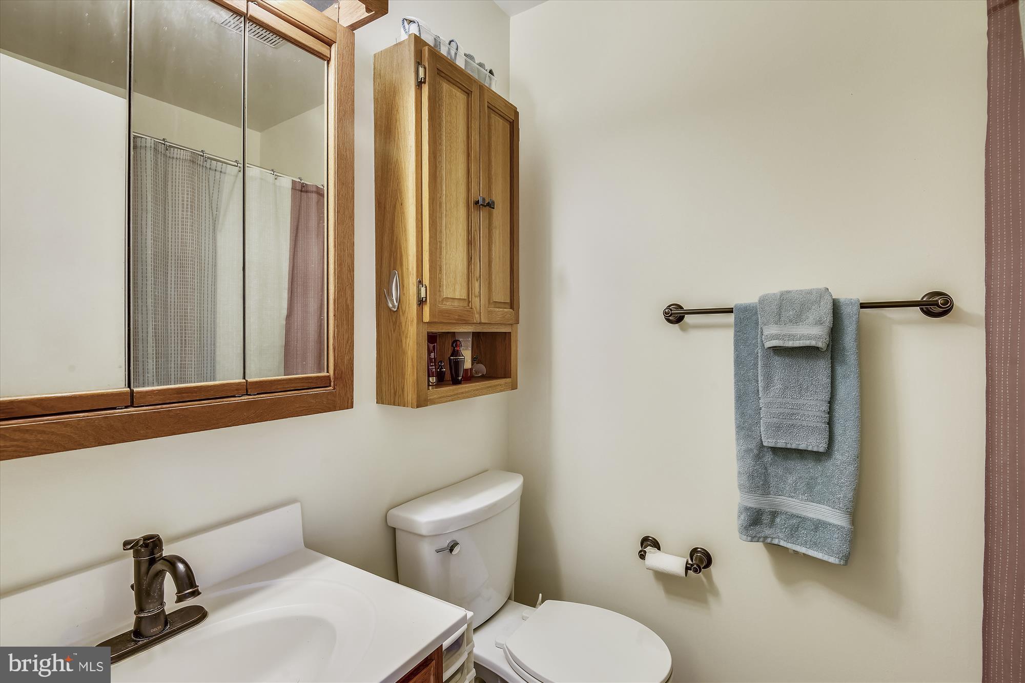 12406 Melmark Court Reston, VA 20191 - Photo 13 of 25