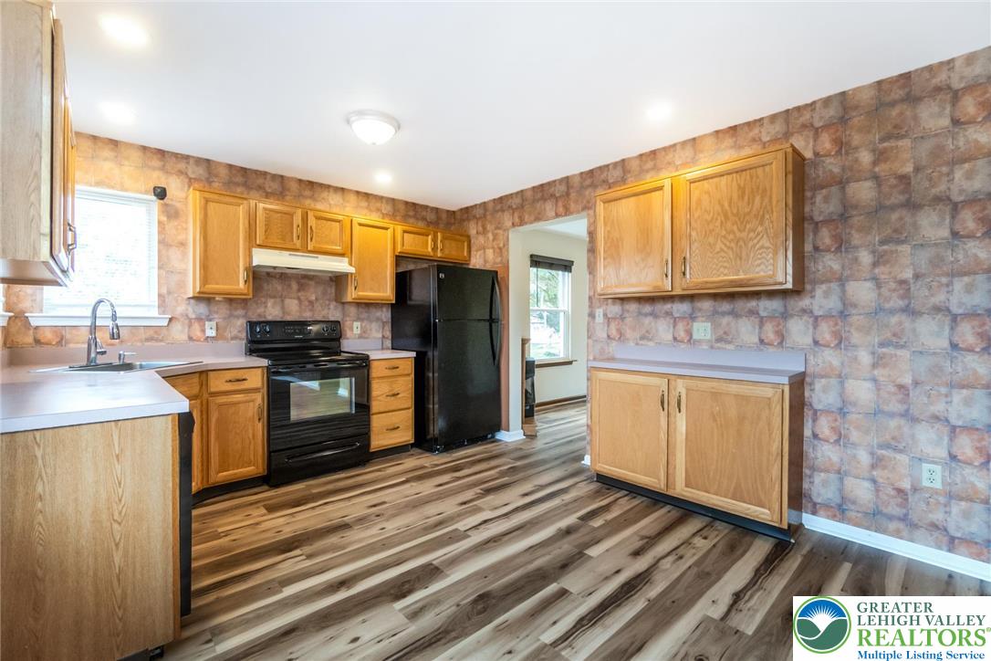 2226 Red Maple Drive Coplay, PA 18037 - Photo 12 of 69 Kitchen