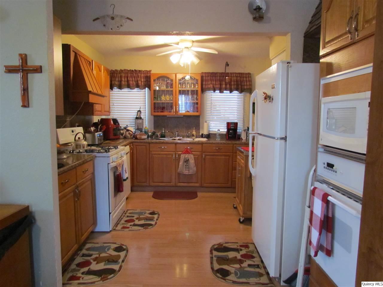 1805 Ripley Street Nauvoo, IL 62354 - Photo 5 of 14 Gallery Image 5