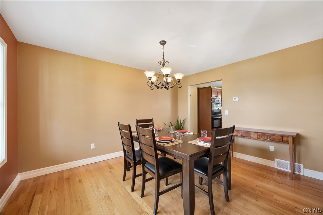 114 Willow Tree Terrace Oneida, NY 13421 - Photo 9 of 47