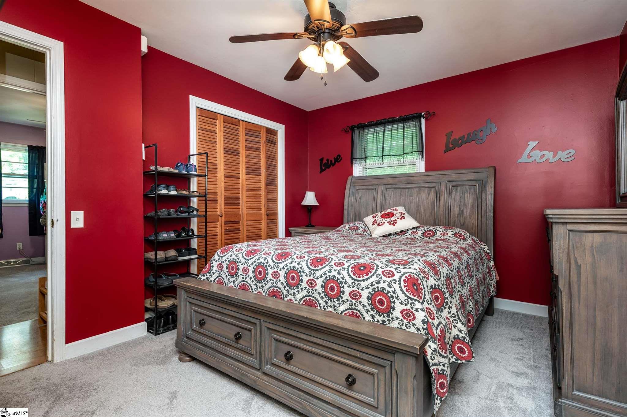 196 Ossie Hayes Road Pickens, SC 29671 - Photo 14 of 25