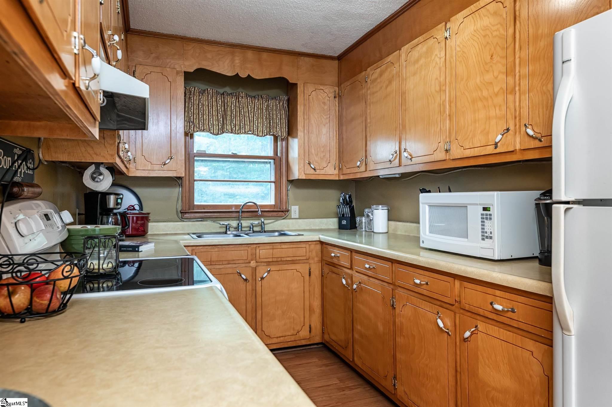 196 Ossie Hayes Road Pickens, SC 29671 - Photo 23 of 25