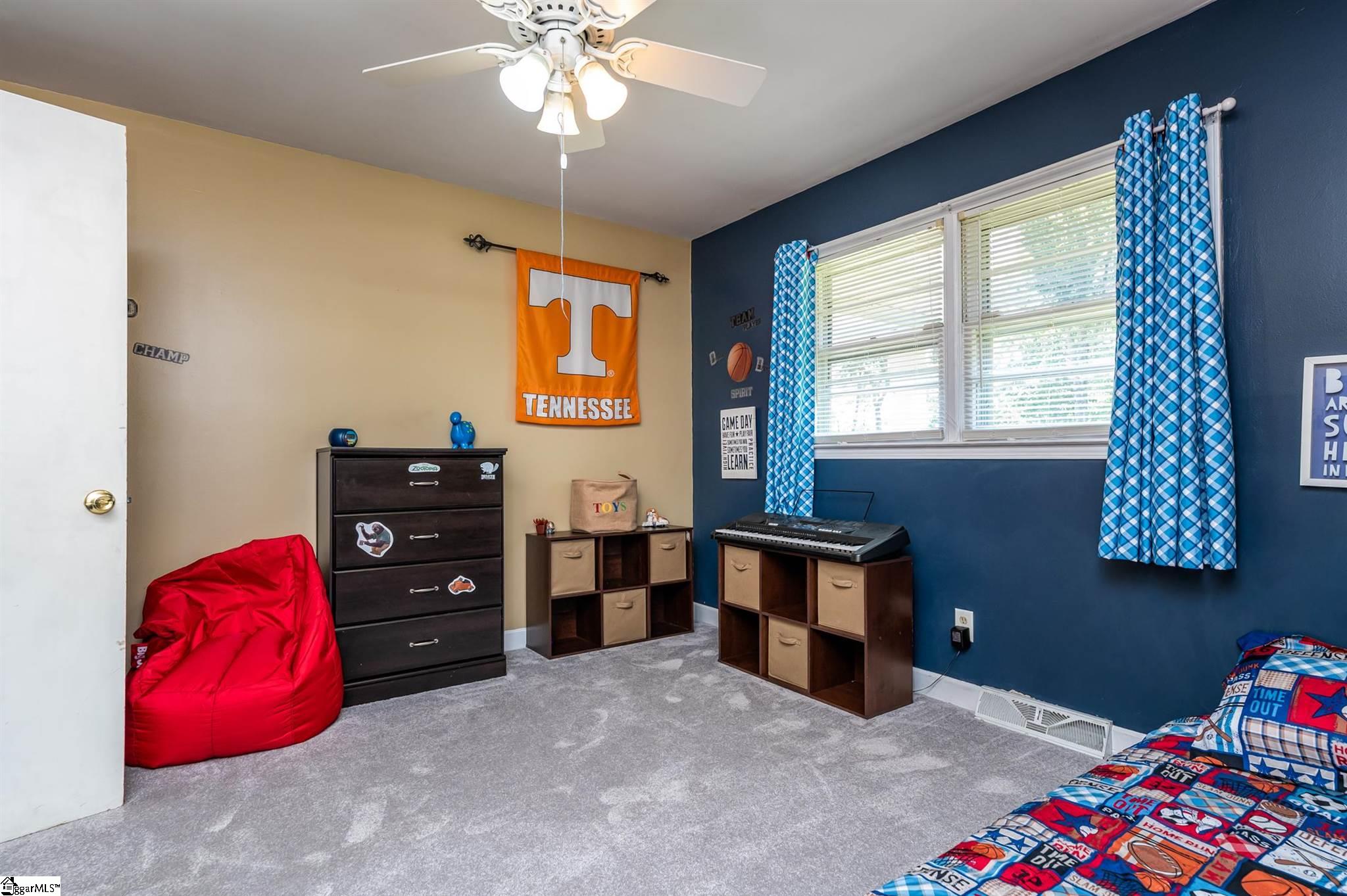 196 Ossie Hayes Road Pickens, SC 29671 - Photo 9 of 25