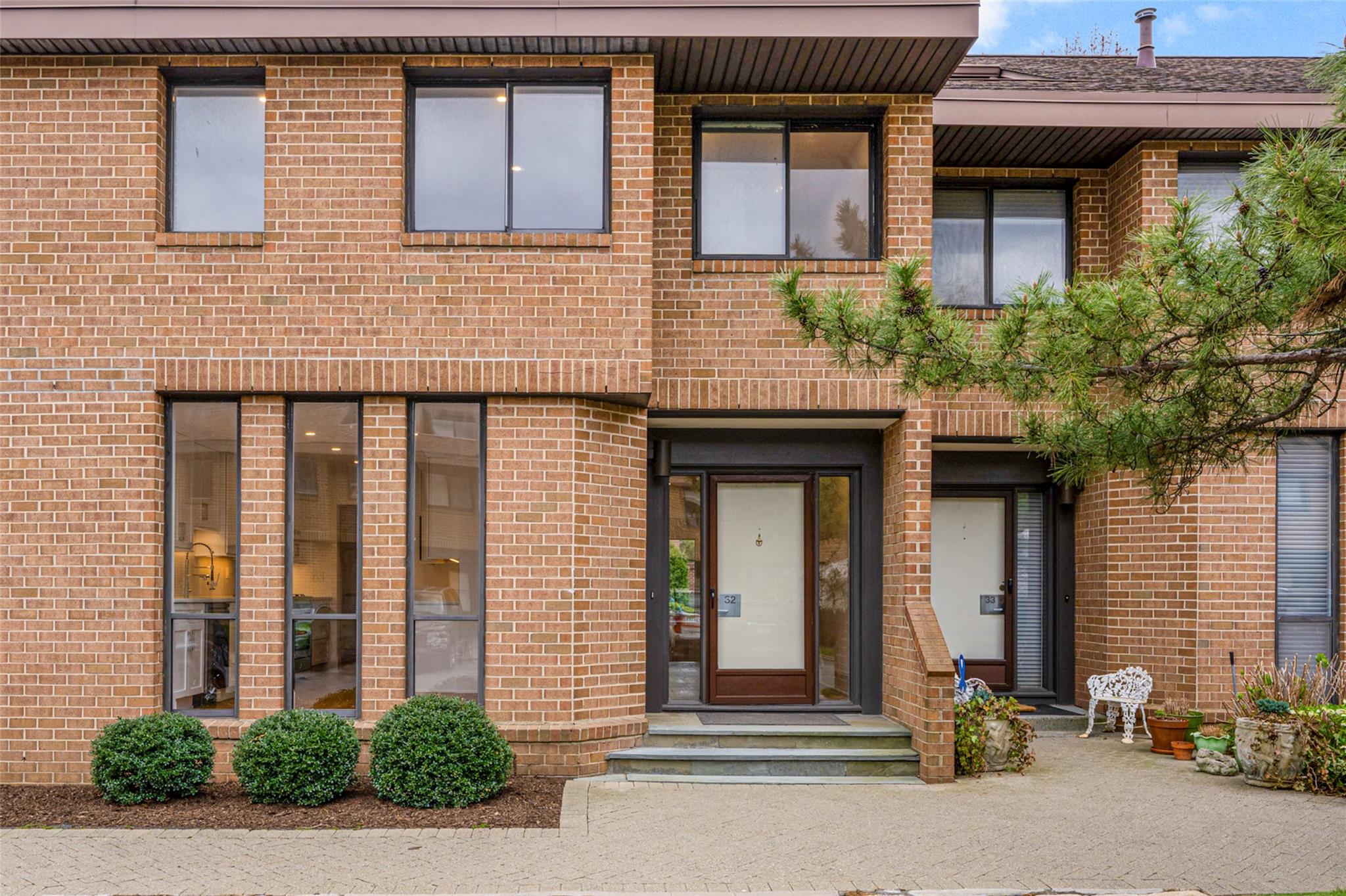 32 Waters Edge, Unit 32 Rye, NY 10580 - Photo 1 of 1 Renovated Townhome in Premier Waterfront Community.