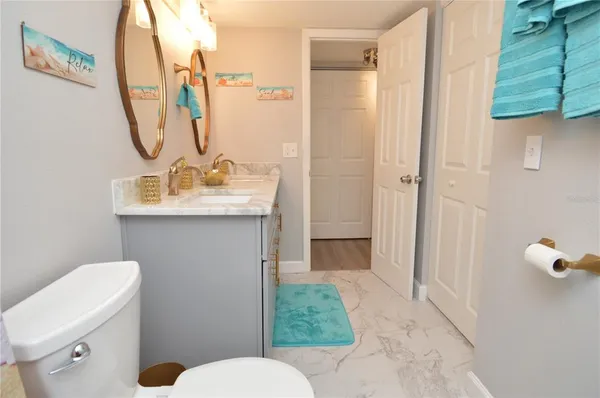 a view of a park with a small yard