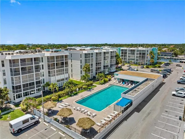 $4,500 | 4908 38th Way South, Unit 501, St. Petersburg, FL 33711