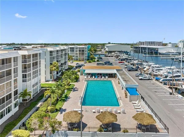 $4,500 | 4908 38th Way South, Unit 501, St. Petersburg, FL 33711