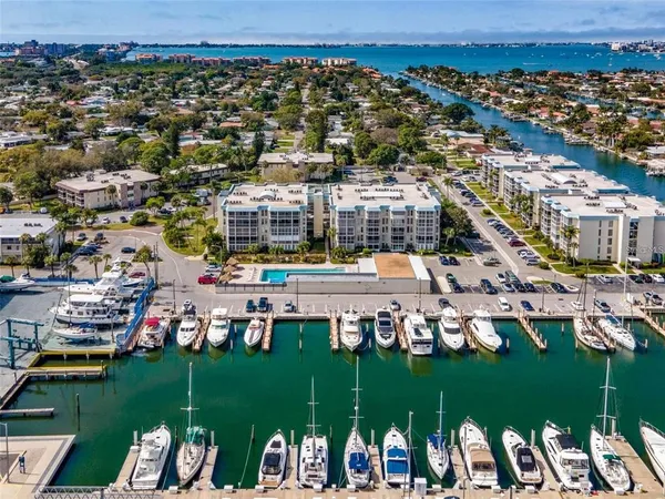 $4,500 | 4908 38th Way South, Unit 501, St. Petersburg, FL 33711