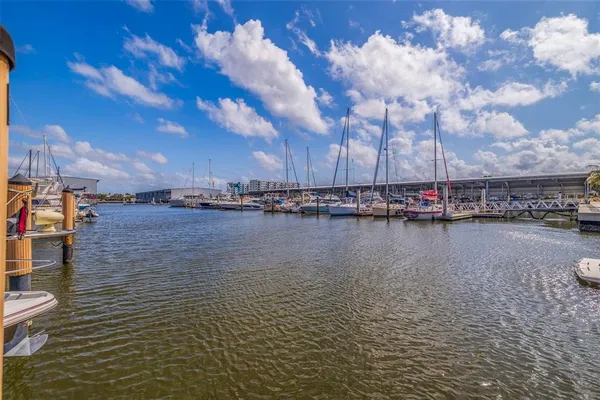 $4,500 | 4908 38th Way South, Unit 501, St. Petersburg, FL 33711