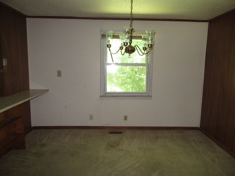107 Jay Circle Clarksville, TN 37040 - Photo 6 of 12 a view of room with window