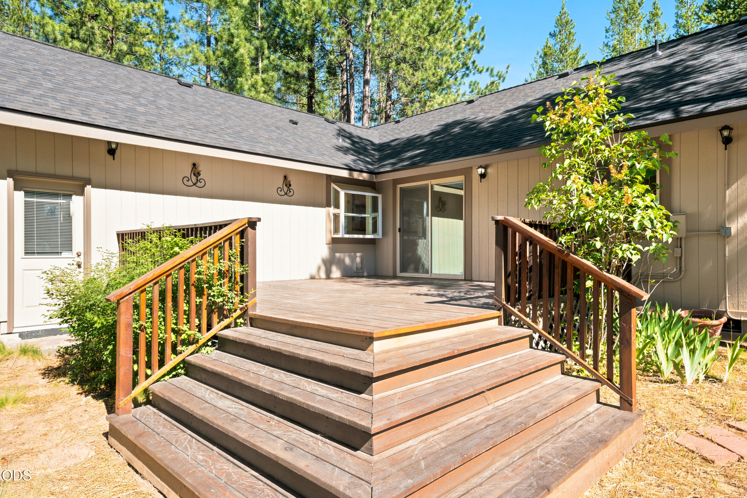 56718 Bandley Road Bend, OR 97707 - Photo 44 of 50