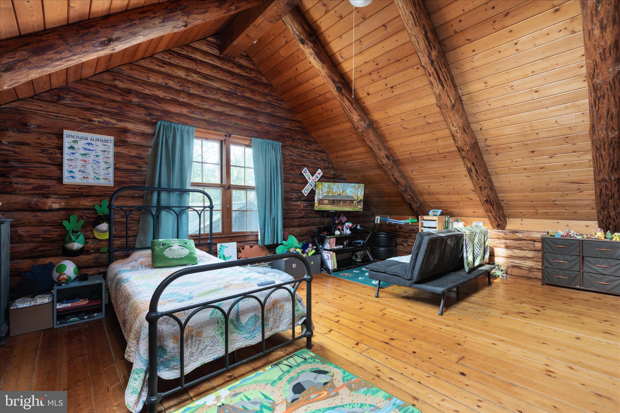 428 Apple Pie Ridge Road Winchester, VA 22603 - Photo 27 of 65 Upstairs Bedroom #3