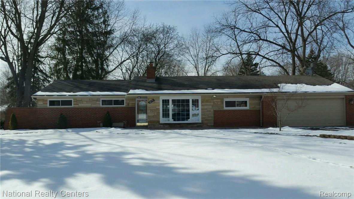 28337 New Castle Road Farmington, MI 48331 - Photo 1 of 10 IMG_1023.JPG