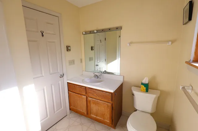 $280,000 | 169 Woodhaven Drive, Unit 2J, Hartford, VT 05001