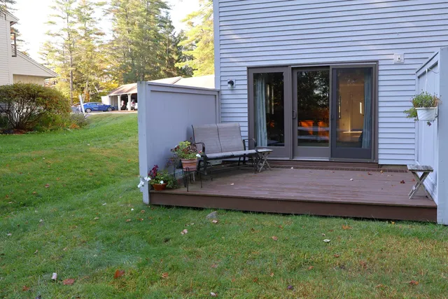 $280,000 | 169 Woodhaven Drive, Unit 2J, Hartford, VT 05001
