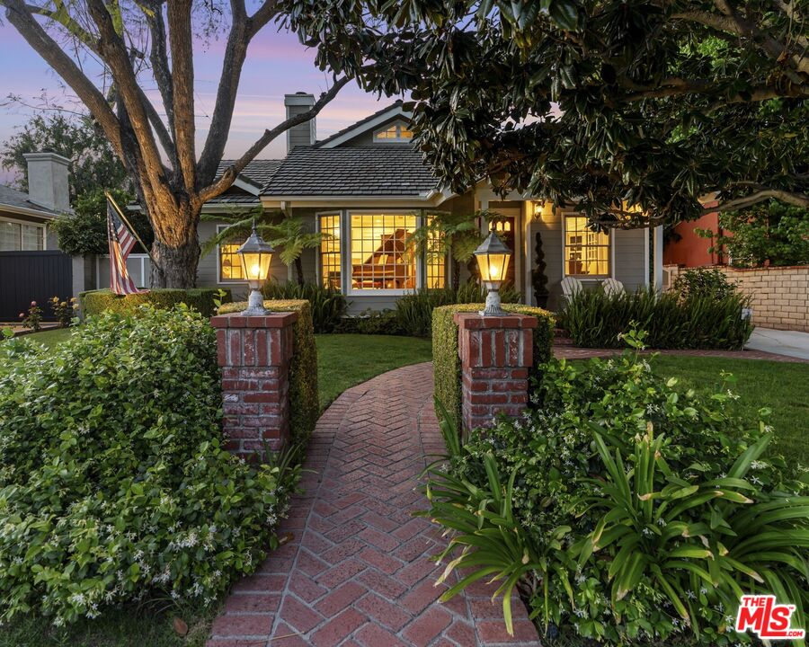 16731 Morrison Street Encino, CA 91436 - Photo 1 of 44
