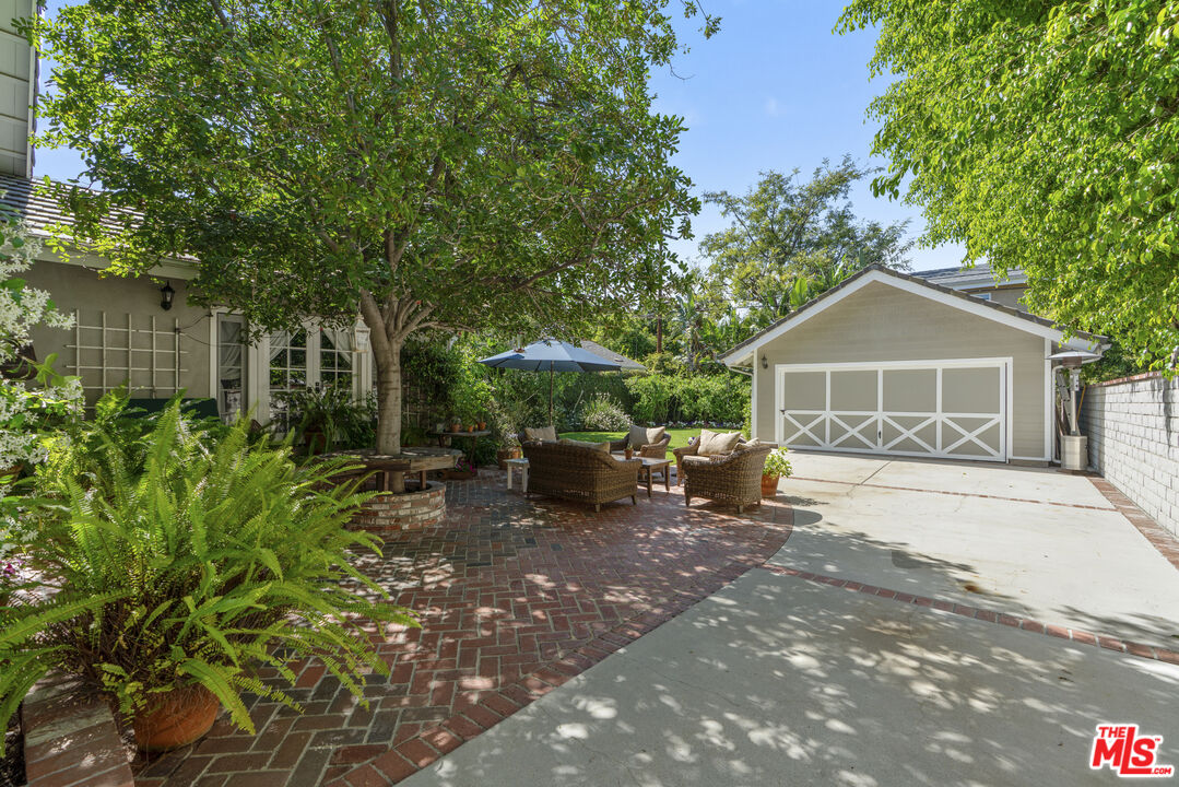 16731 Morrison Street Encino, CA 91436 - Photo 36 of 44