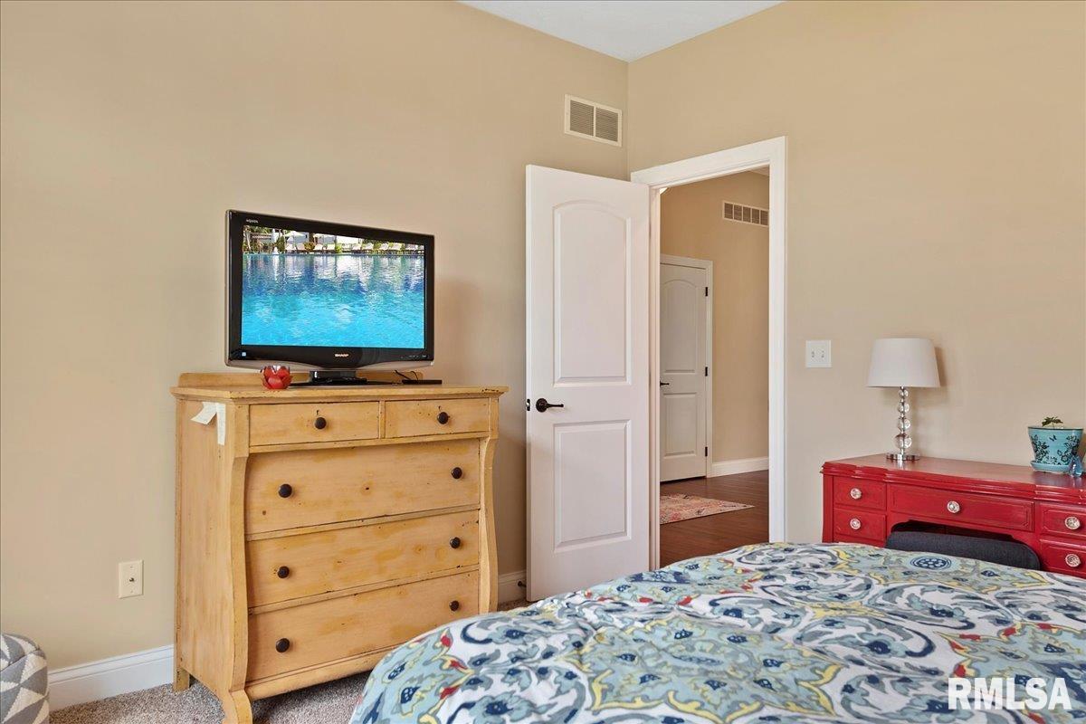 2805 Buckskin Trail Springfield, IL 62711 - Photo 40 of 58 Gallery Image 40