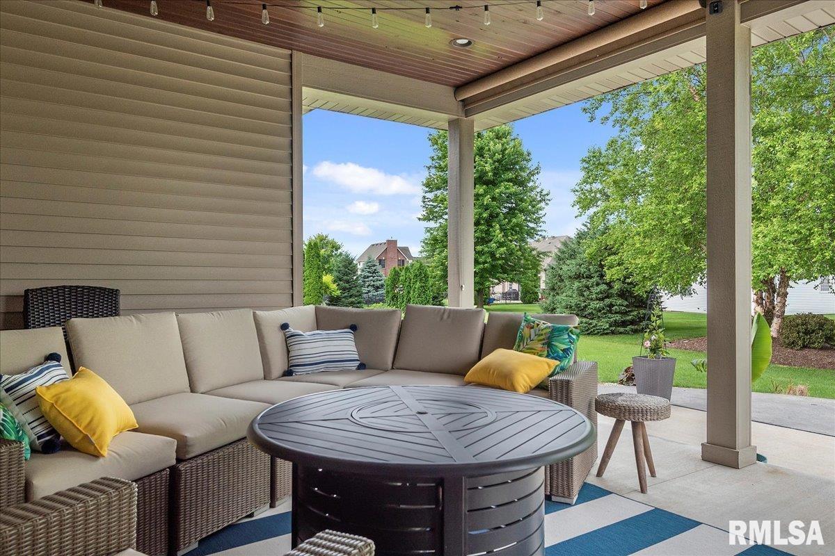2805 Buckskin Trail Springfield, IL 62711 - Photo 57 of 58 Gallery Image 57