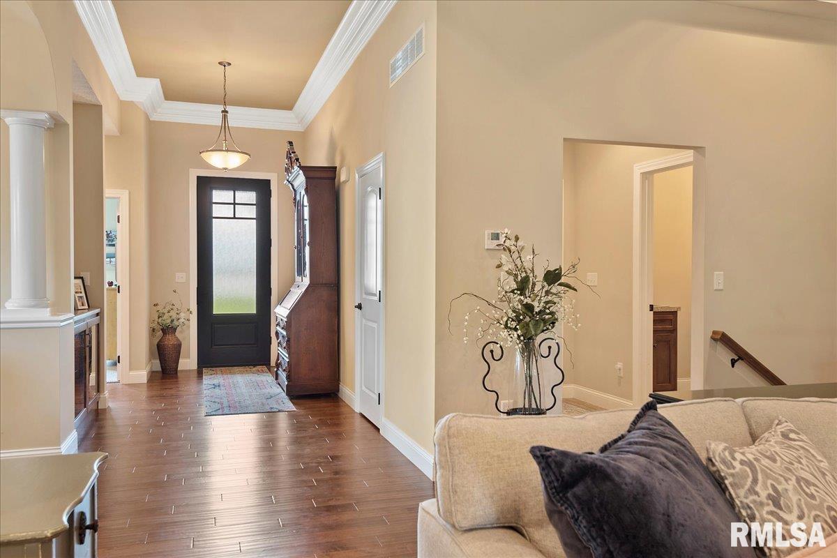 2805 Buckskin Trail Springfield, IL 62711 - Photo 6 of 58 Gallery Image 6
