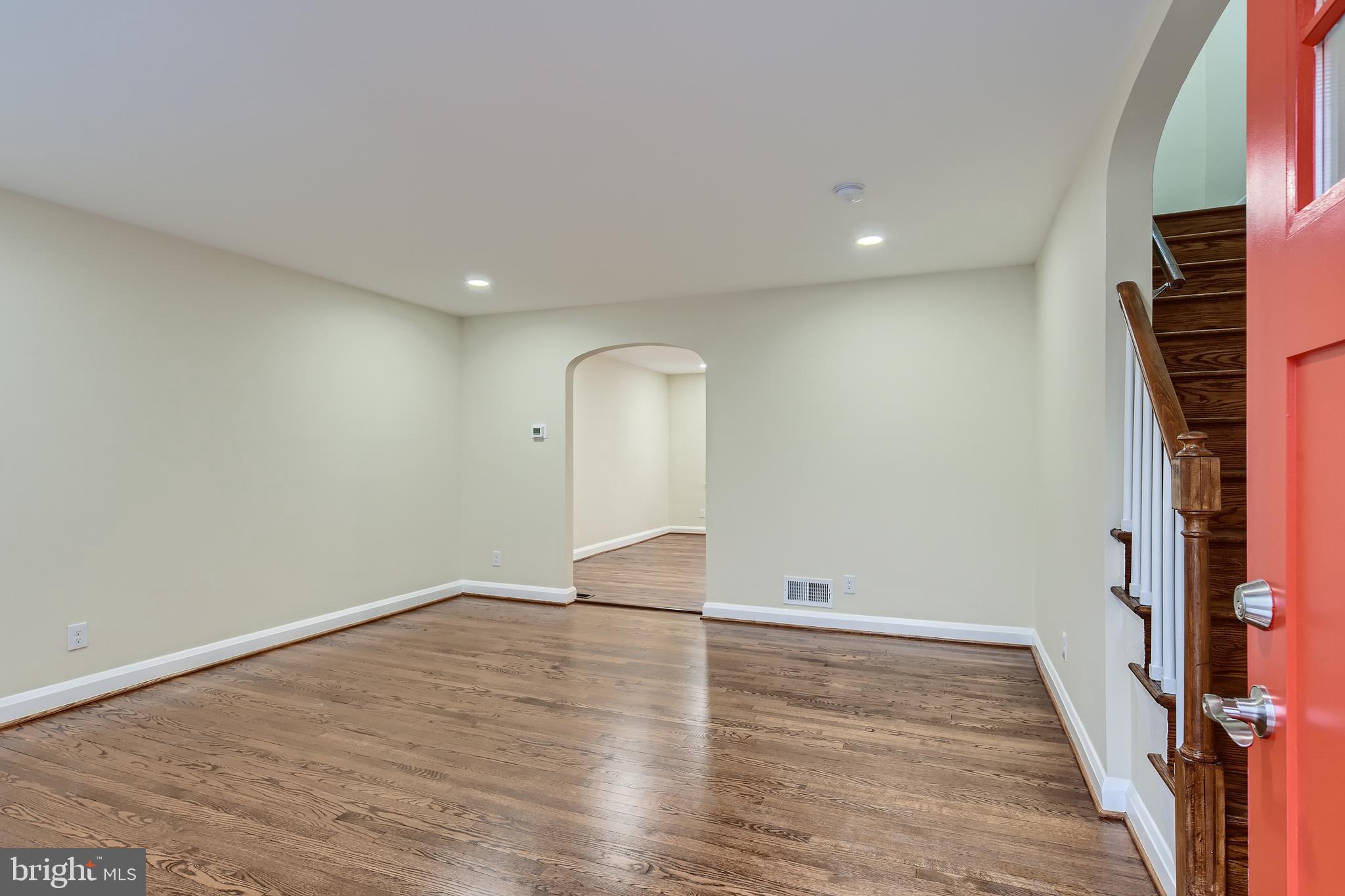 7110 Heathfield Road Baltimore, MD 21212 - Photo 4 of 28