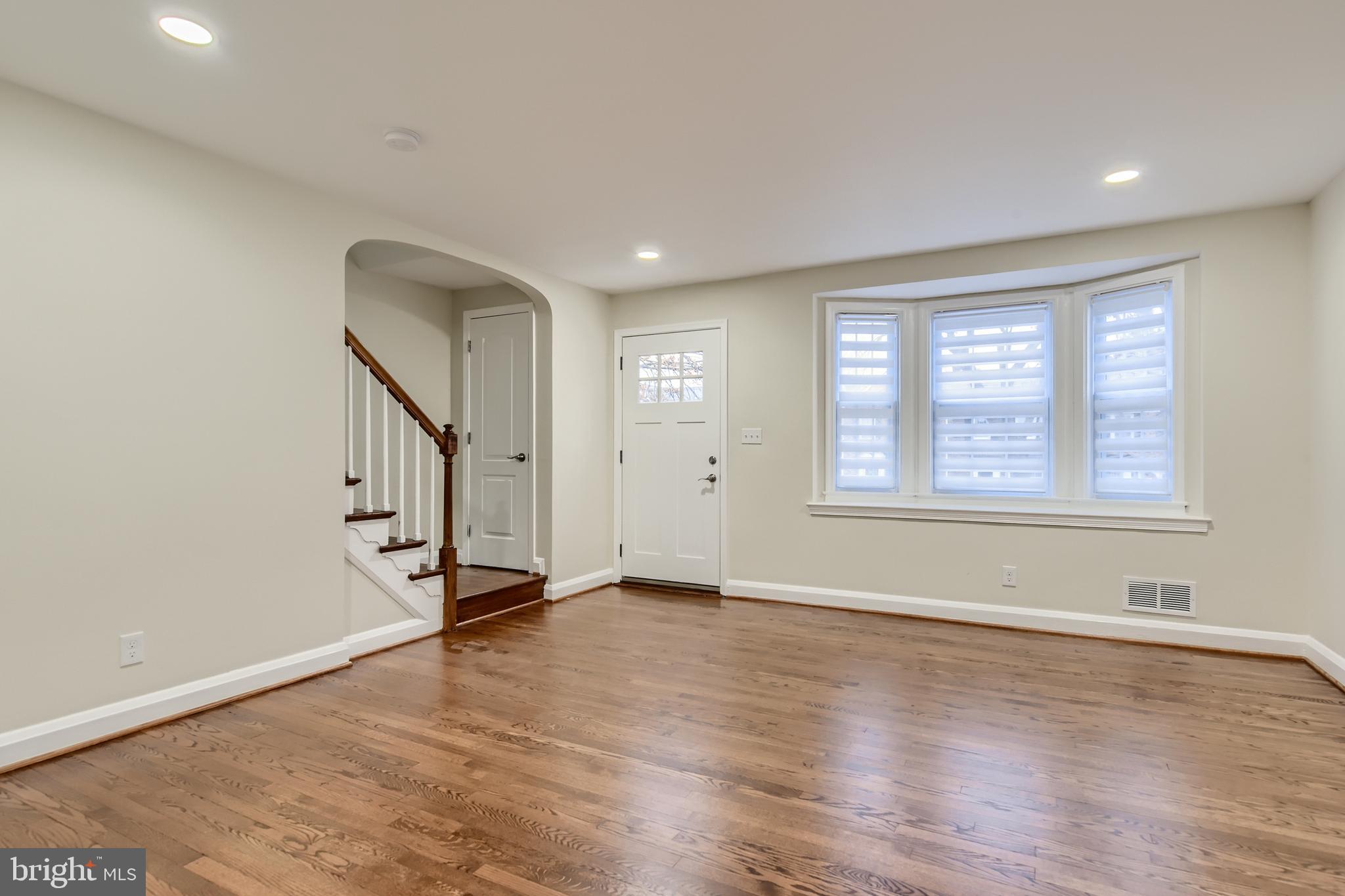 7110 Heathfield Road Baltimore, MD 21212 - Photo 5 of 28