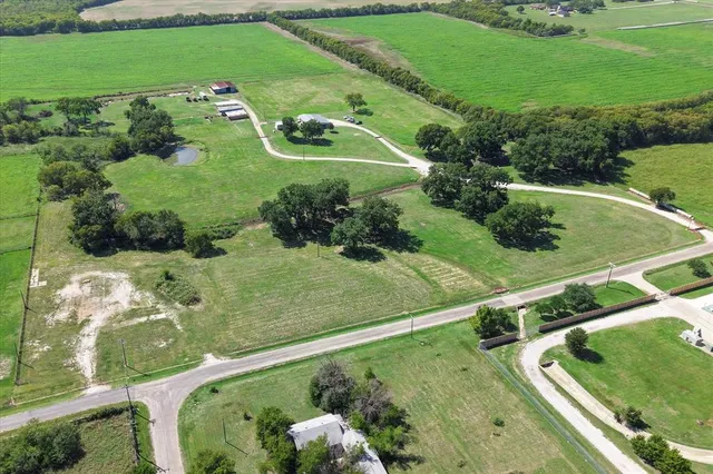 $4,815,525 | Tbd Burger Road, Aubrey, TX 76227
