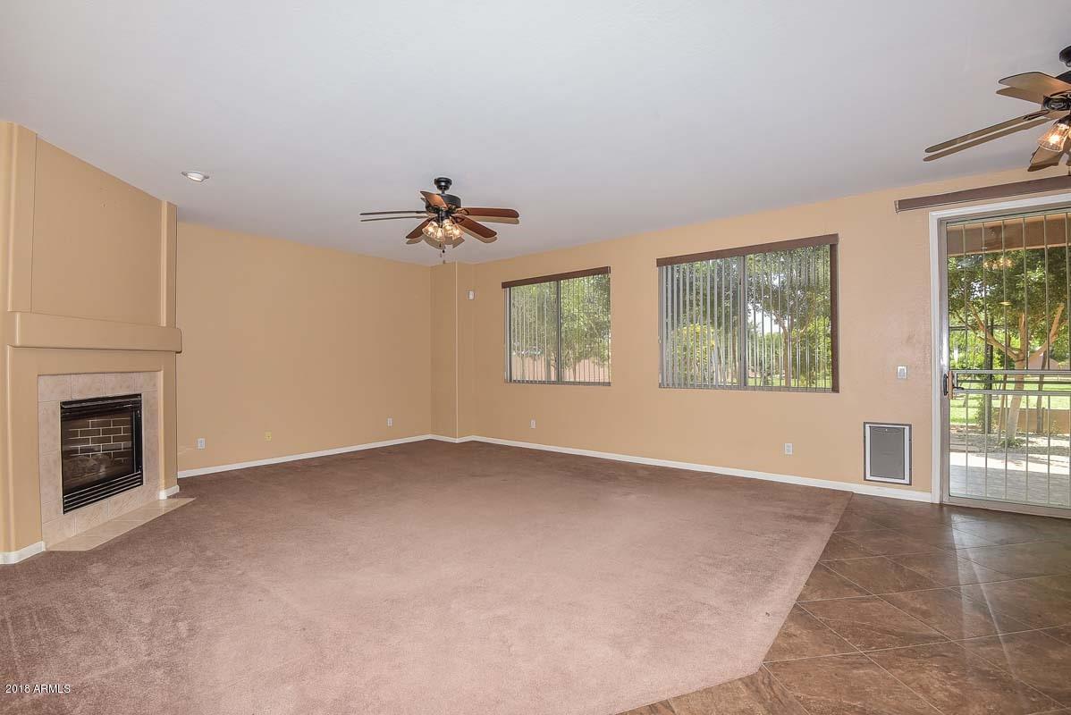 8409 North Citrus Road Waddell, AZ 85355 - Photo 38 of 74 Family Room (1)