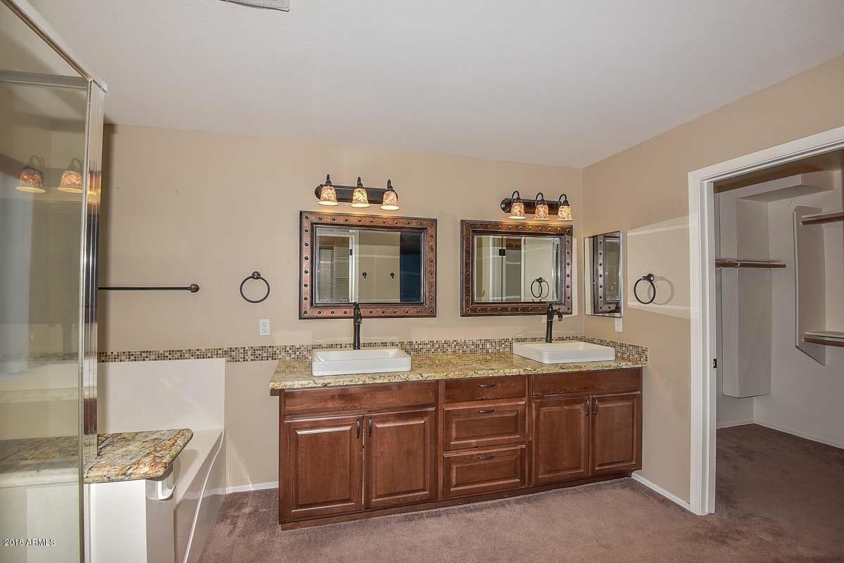 8409 North Citrus Road Waddell, AZ 85355 - Photo 50 of 74 Master Bath (1)