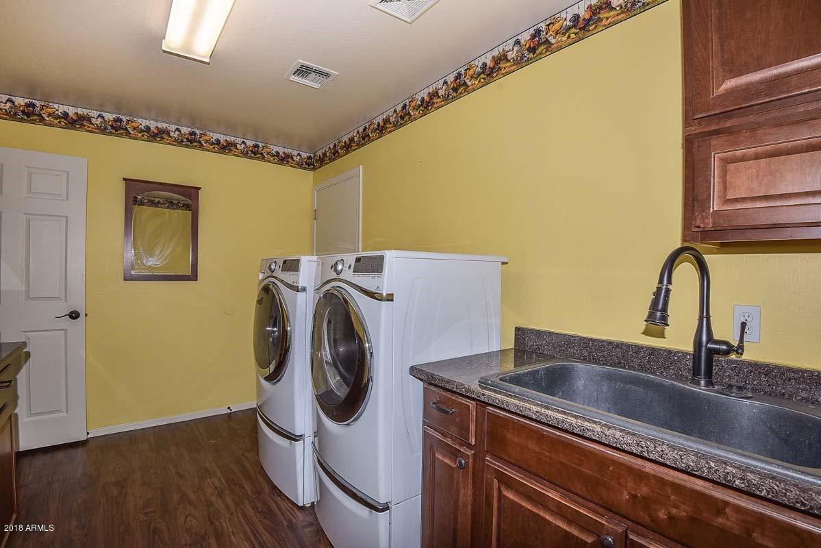 8409 North Citrus Road Waddell, AZ 85355 - Photo 62 of 74 Laundry Room2 (1)
