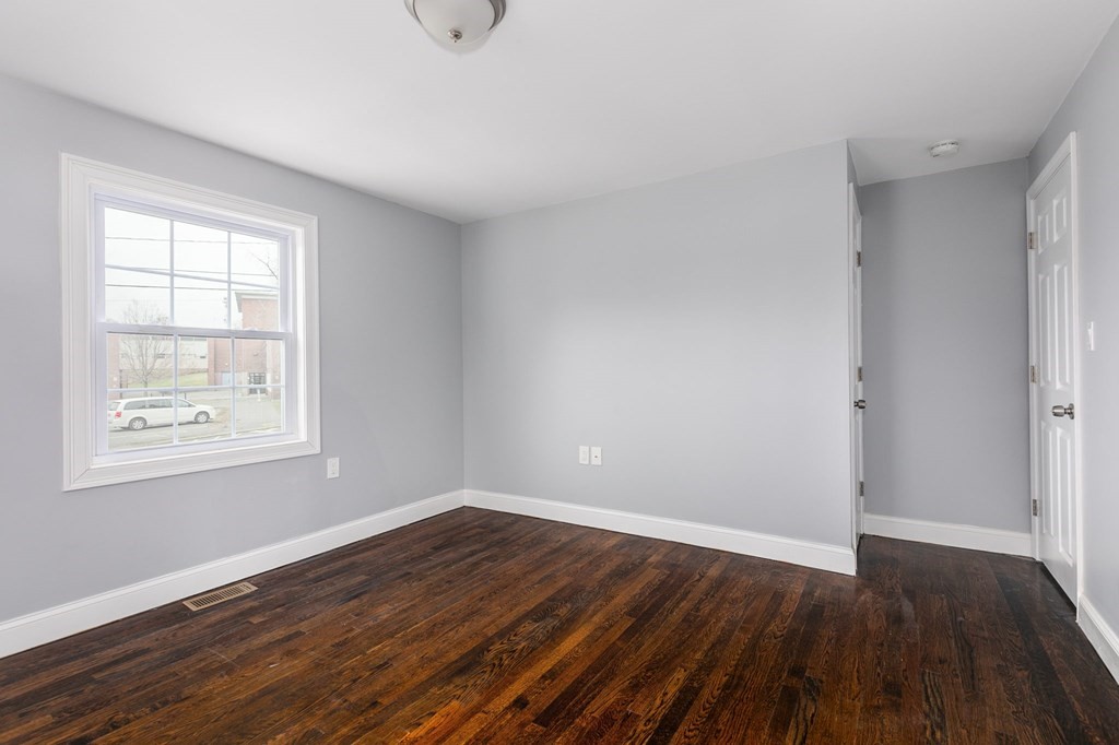 18 Turner Road Marblehead, MA 01945 - Photo 13 of 30