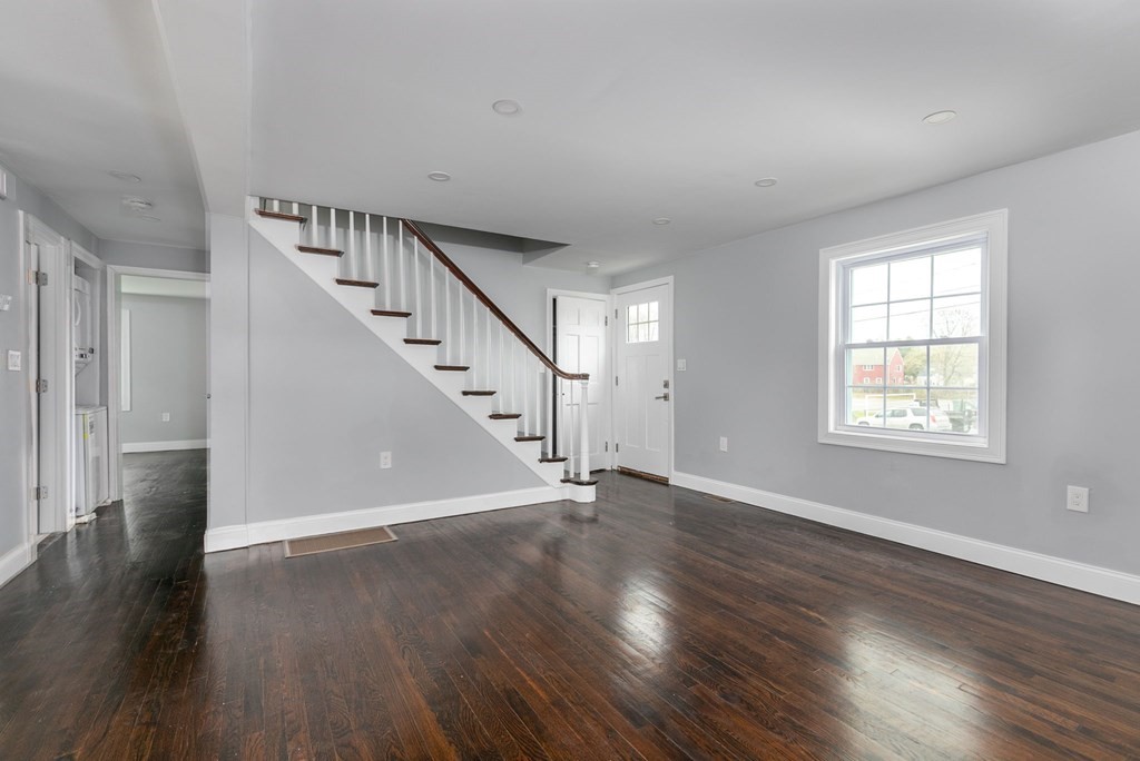 18 Turner Road Marblehead, MA 01945 - Photo 4 of 30