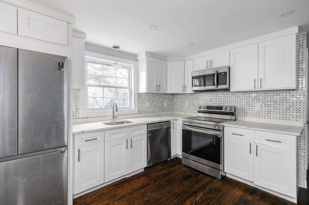 18 Turner Road Marblehead, MA 01945 - Photo 9 of 30