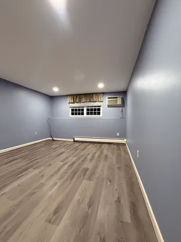 $1,825 | 12 Williamsburg Court, Unit 2, Shrewsbury, MA 01545