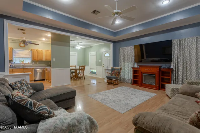 $250,000 | 115 Burton Sonnier Lane, Rayne, LA 70578