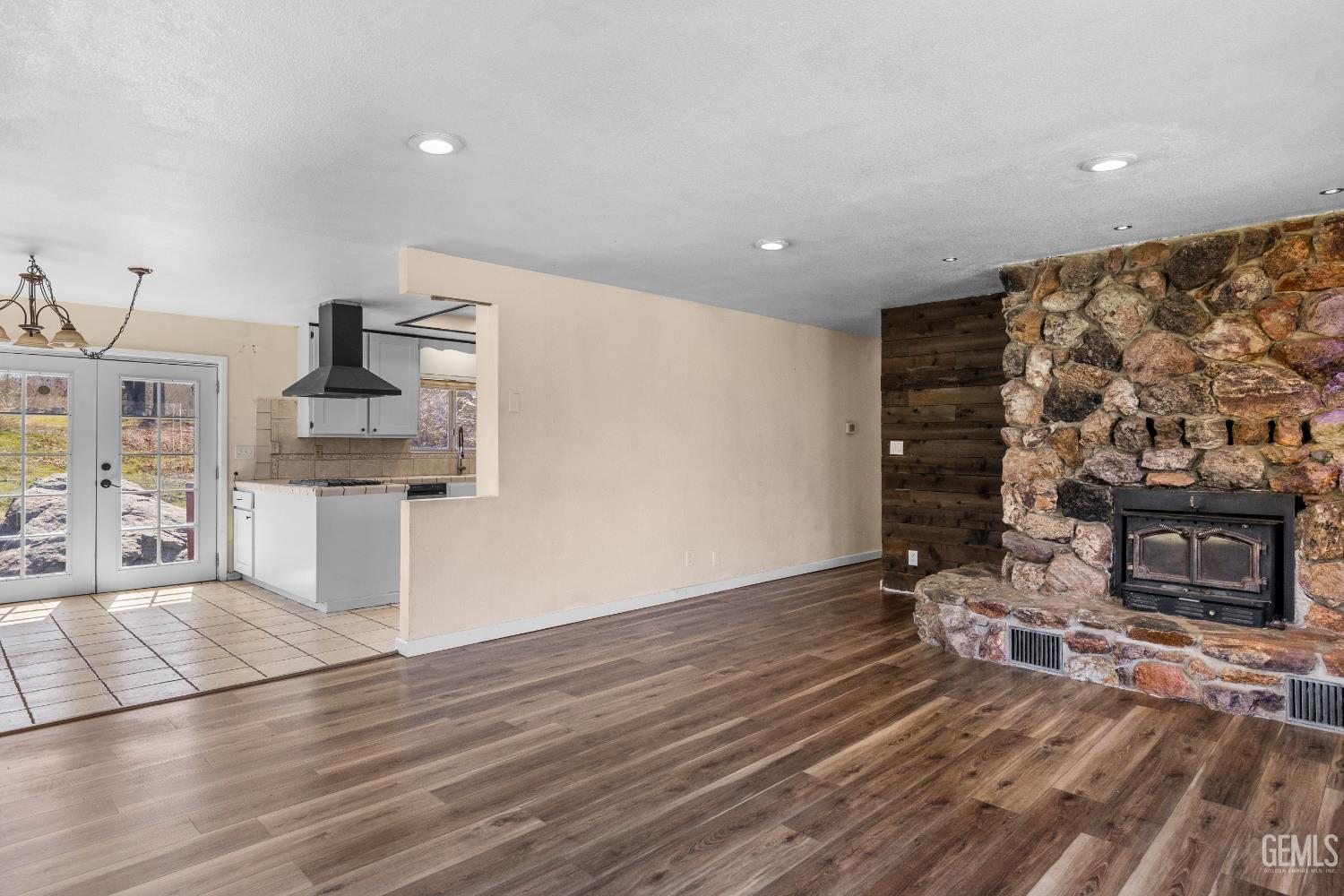 Undisclosed Address Tehachapi, CA 93561 - Photo 14 of 36
