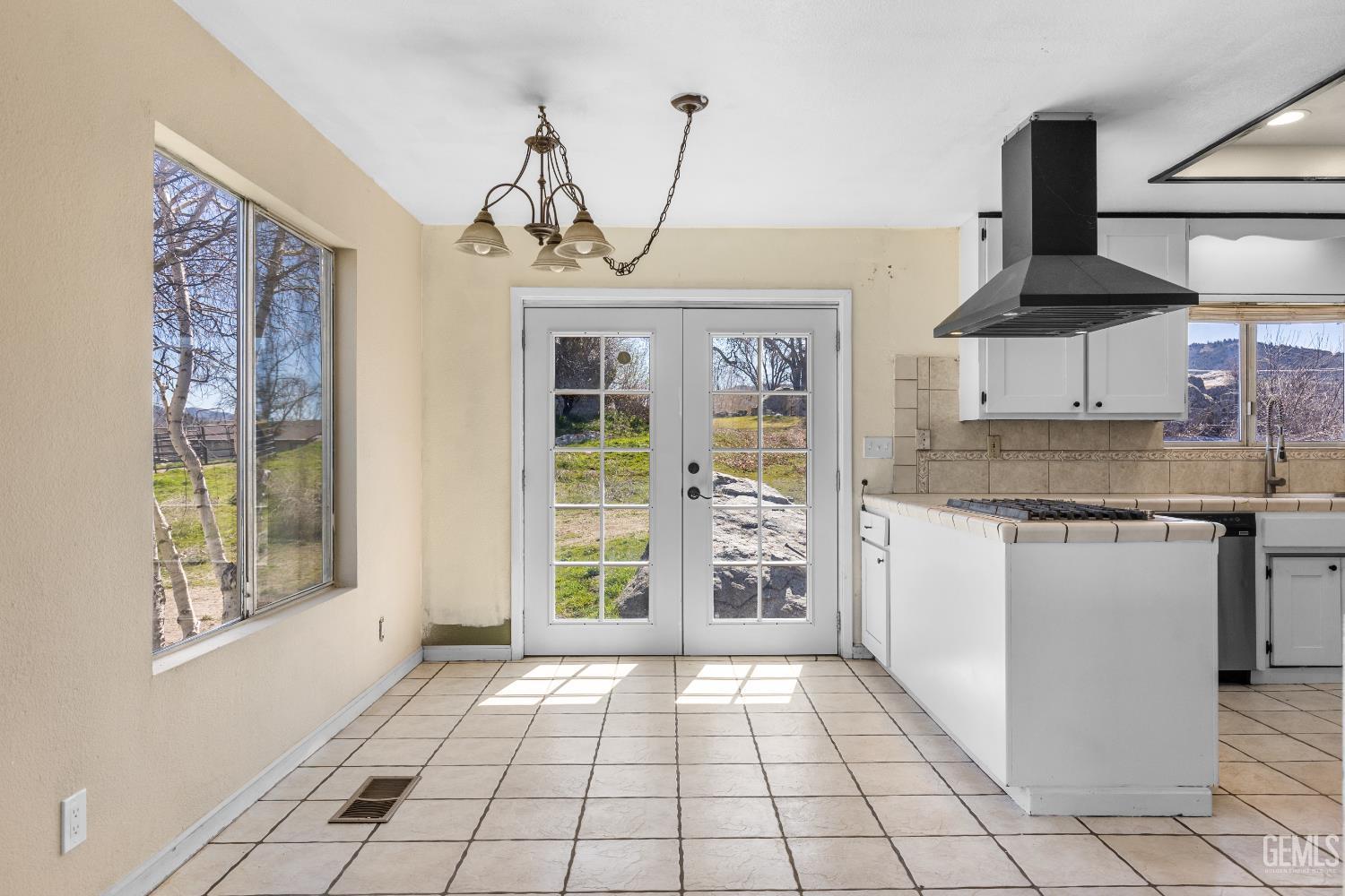 Undisclosed Address Tehachapi, CA 93561 - Photo 15 of 36