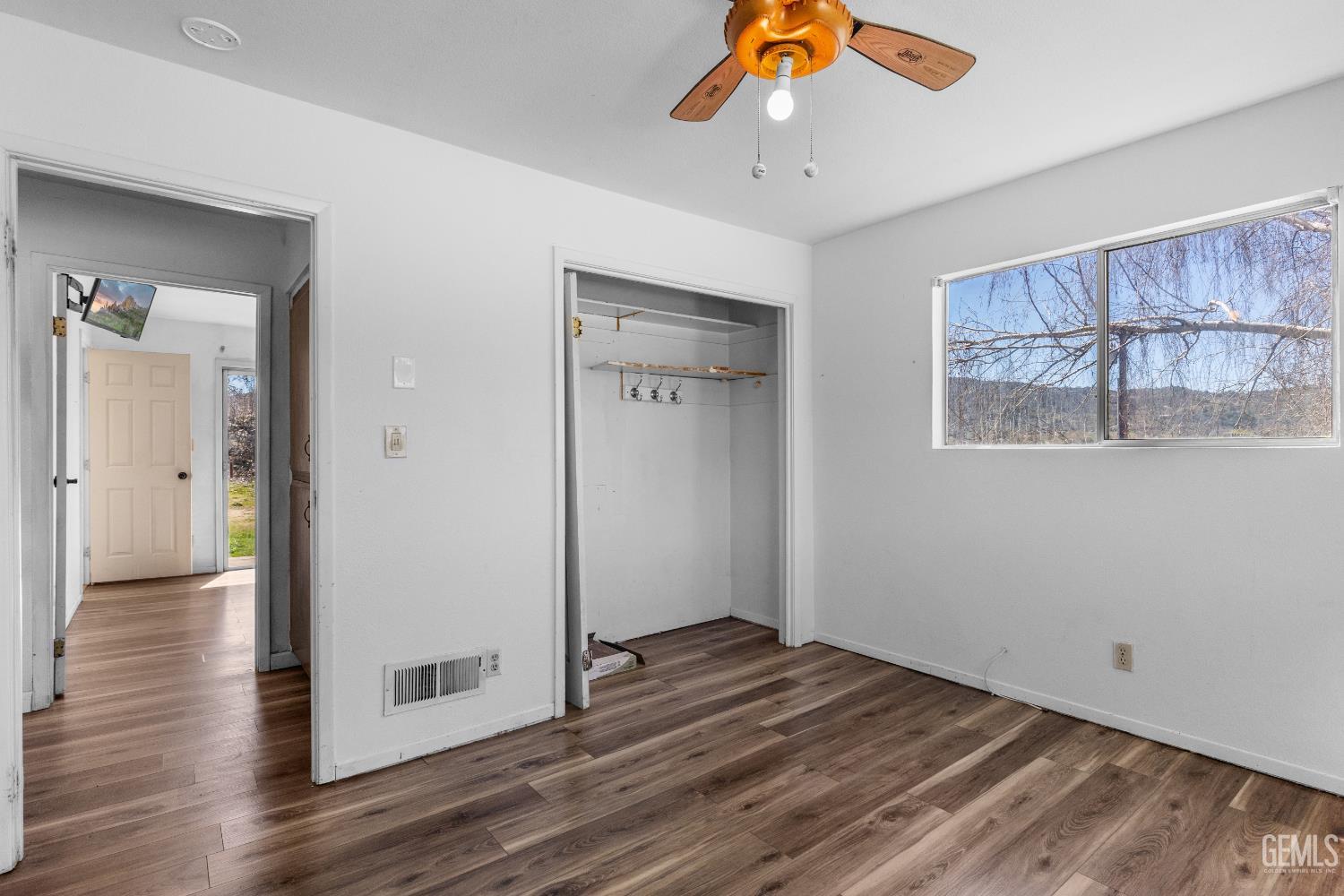 Undisclosed Address Tehachapi, CA 93561 - Photo 23 of 36