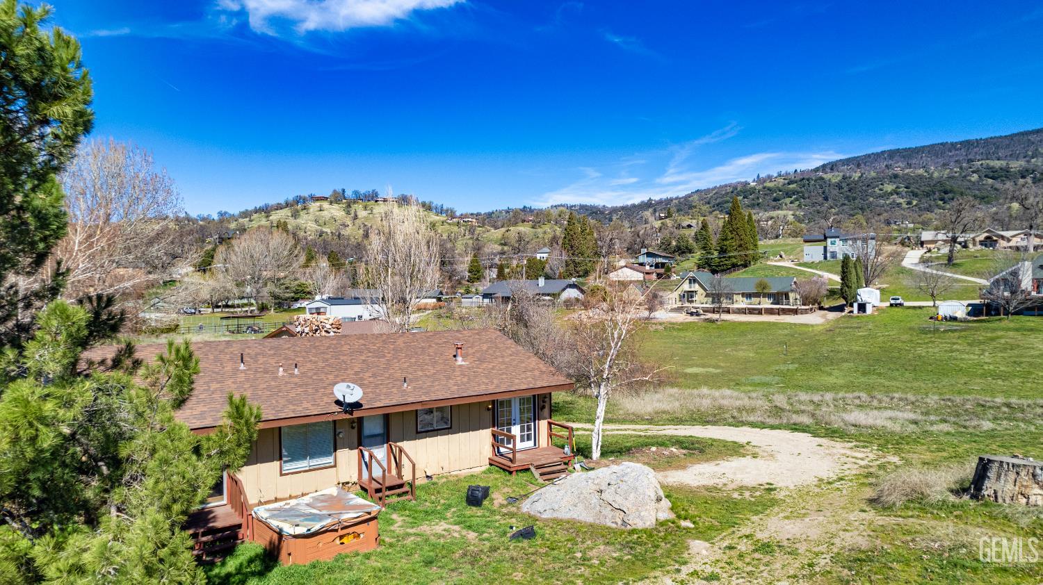 Undisclosed Address Tehachapi, CA 93561 - Photo 34 of 36
