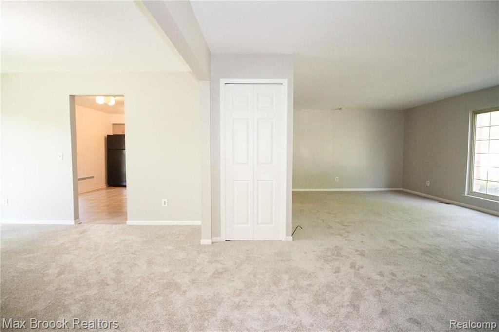 29676 Middlebelt Road Farmington Hills, MI 48334 - Photo 15 of 34