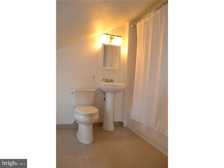 15 Idolstone Road Levittown, PA 19057 - Photo 12 of 23 Bathroom